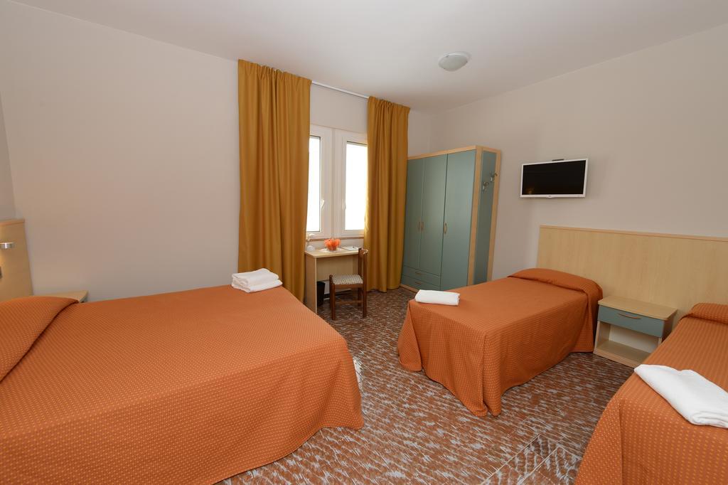 Hotel San Benedetto Peschiera del Garda Exterior foto